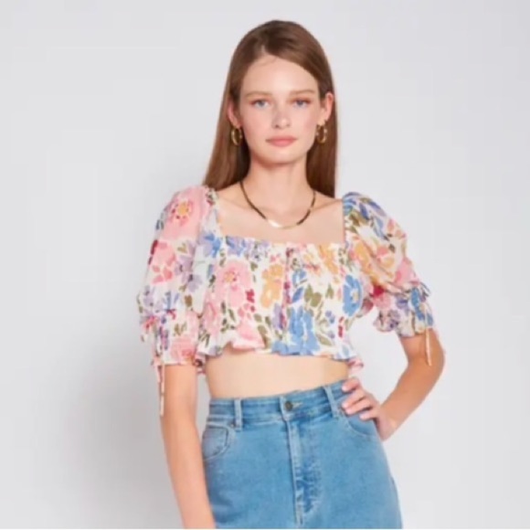NWT! En Saison “Constantia” Floral Print Smocked Crop Top Size Large - Picture 5 of 10